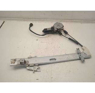 ELEVALUNAS TRASERO DERECHO...