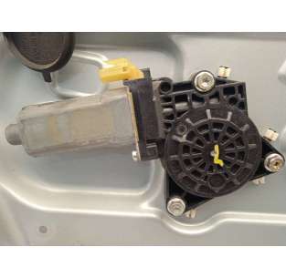 ELEVALUNAS DELANTERO... 2