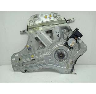 ELEVALUNAS DELANTERO...