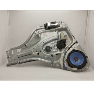 ELEVALUNAS DELANTERO...