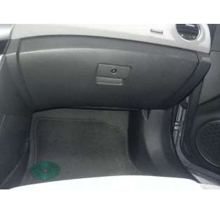 GUANTERA CHEVROLET CRUZE LT...