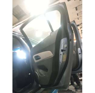 PUERTA TRASERA DERECHA... 2