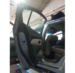 PUERTA TRASERA IZQUIERDA... 2