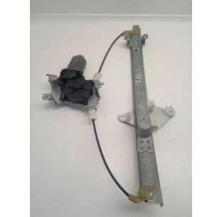 ELEVALUNAS TRASERO DERECHO...