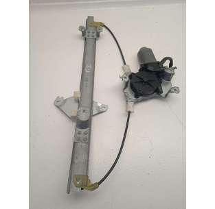 ELEVALUNAS TRASERO...