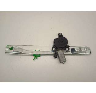 ELEVALUNAS DELANTERO...