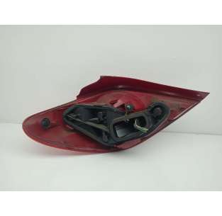 PILOTO TRASERO DERECHO... 2