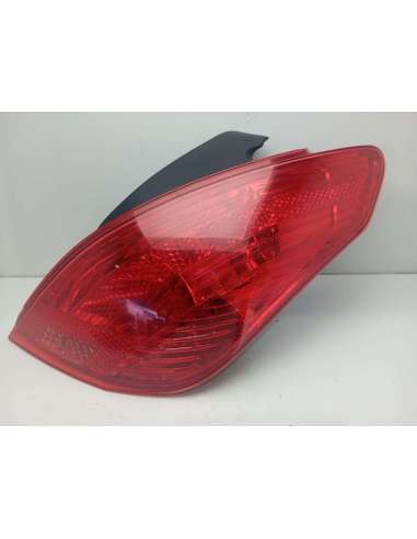 PILOTO TRASERO DERECHO - 807805 /...