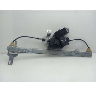 ELEVALUNAS DELANTERO...