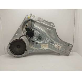 ELEVALUNAS TRASERO DERECHO...