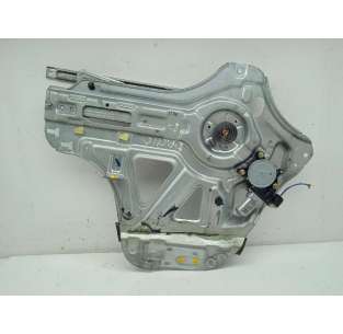 ELEVALUNAS DELANTERO...