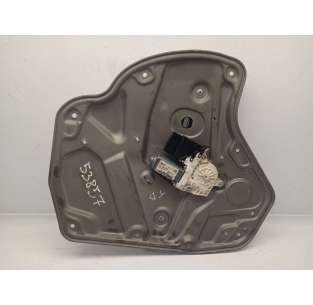 ELEVALUNAS TRASERO DERECHO...