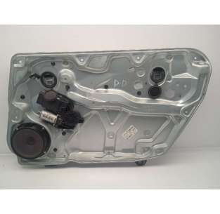 ELEVALUNAS DELANTERO...