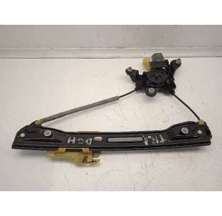 ELEVALUNAS TRASERO DERECHO...