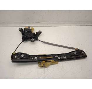 ELEVALUNAS TRASERO...