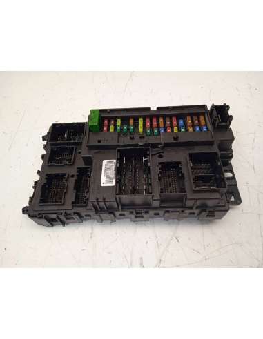 CAJA RELES / FUSIBLES FORD MONDEO...
