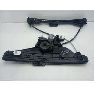 ELEVALUNAS DELANTERO...