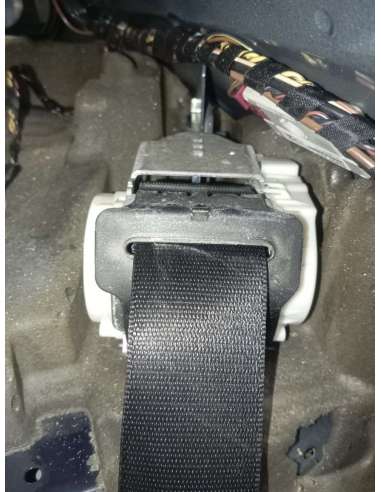 CINTURON SEGURIDAD TRASERO IZQUIERDO...