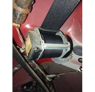 CINTURON SEGURIDAD TRASERO...