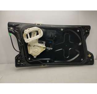 ELEVALUNAS DELANTERO...