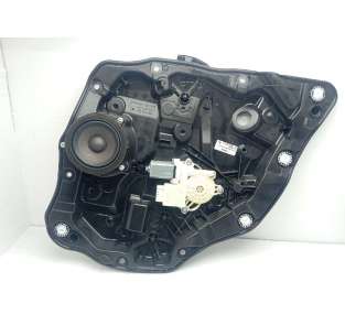 ELEVALUNAS TRASERO DERECHO...