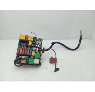 CAJA RELES / FUSIBLES...