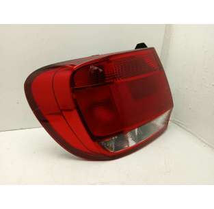 PILOTO TRASERO IZQUIERDO... 2