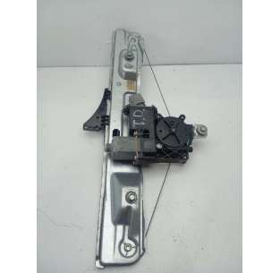 ELEVALUNAS TRASERO DERECHO...