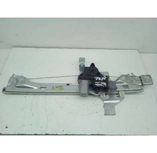 ELEVALUNAS TRASERO...