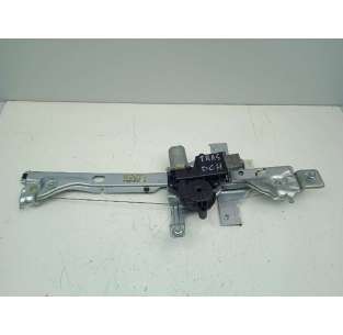 ELEVALUNAS TRASERO DERECHO...