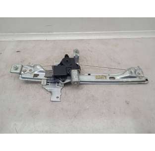 ELEVALUNAS TRASERO DERECHO...