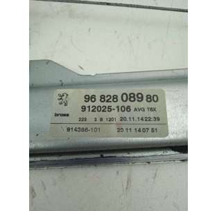 ELEVALUNAS DELANTERO... 2