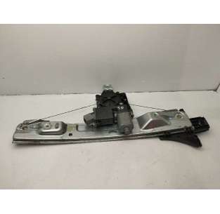 ELEVALUNAS TRASERO DERECHO...