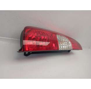 PILOTO TRASERO IZQUIERDO -...