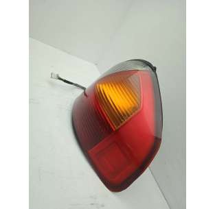 PILOTO TRASERO DERECHO... 2