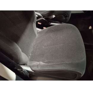 ASIENTO DELANTERO DERECHO... 2