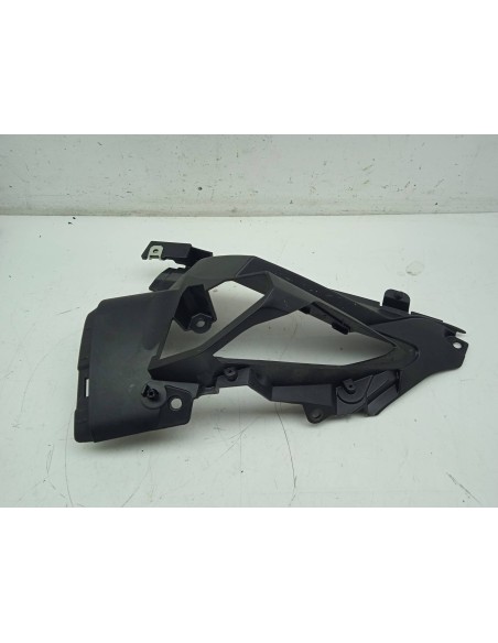 Recambio de plastico para bmw r 1200 rt r 1200 rt referencia OEM IAM 46637728815  