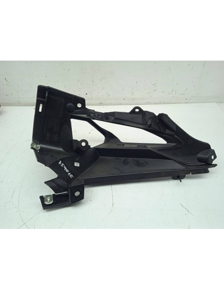 Recambio de plastico para bmw r 1200 rt r 1200 rt referencia OEM IAM 46637728815  