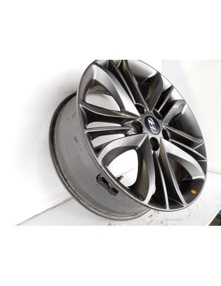 Recambio de llanta para hyundai ix35 tecno star 2wd referencia OEM IAM 529102Y650  