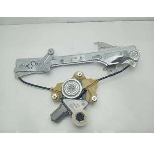 ELEVALUNAS TRASERO DERECHO...