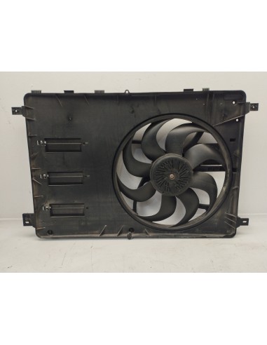 Recambio de electroventilador para volvo v40 kinetic referencia OEM IAM 31319165  