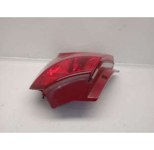 PILOTO TRASERO DERECHO... 2