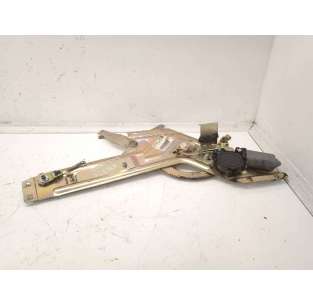 ELEVALUNAS DELANTERO...