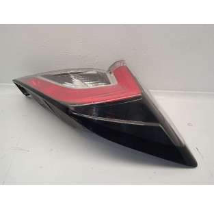 PILOTO TRASERO DERECHO... 2