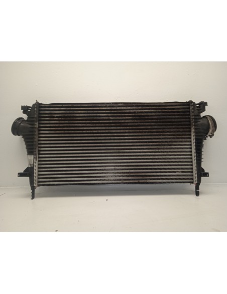 Recambio de intercooler para opel insignia sports tourer cosmo referencia OEM IAM 13241751  