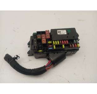 CAJA RELES / FUSIBLES OPEL...