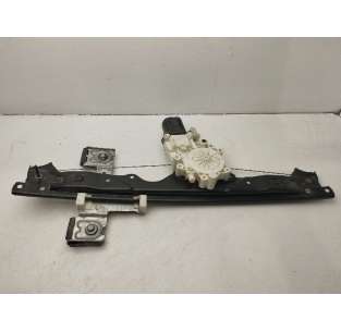 ELEVALUNAS TRASERO...