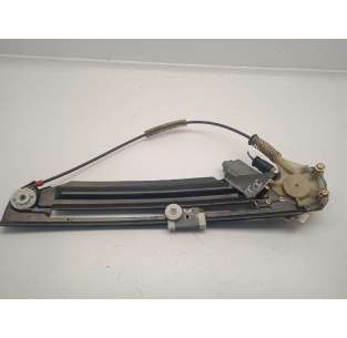 ELEVALUNAS TRASERO...