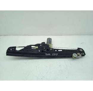 ELEVALUNAS TRASERO...