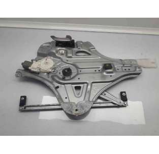 ELEVALUNAS DELANTERO...